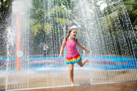 رذاذ الماء بارك قوس قزح دائرة الأطفال ملعب المياه حديقة رش المياه الملونة