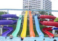 حمام سباحة التفاعلية معدات الشريحة المياه مزيج أعمدة الصلب اللون
