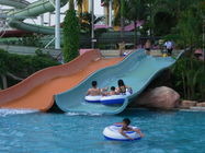 بركة سباحة لعب الفايبرجلاس الحديقة المائية معدات الأسرة واسعة الشرائح للأطفال