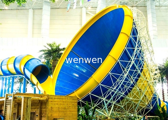 منزلقات مائية مخصصة من boomerang لحوض هبوط 1350 قدم مربع